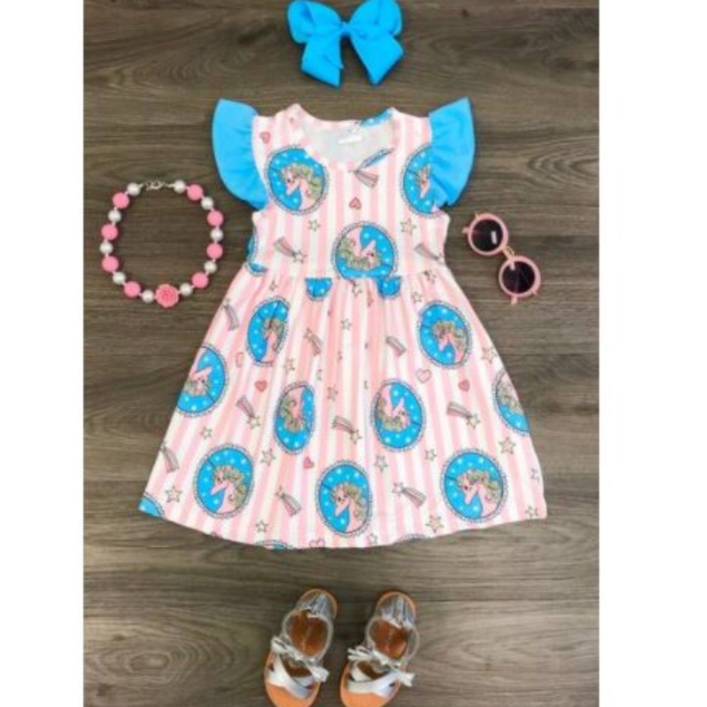 Dress with unicorn